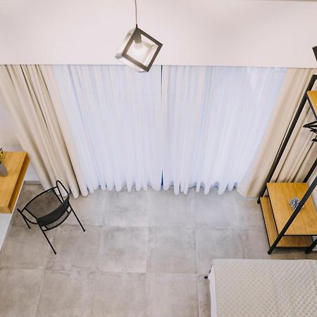 Blue Stone Luxury Suites 리메나리아 외부 사진