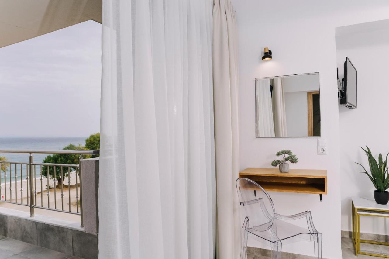 Blue Stone Luxury Suites 리메나리아 외부 사진