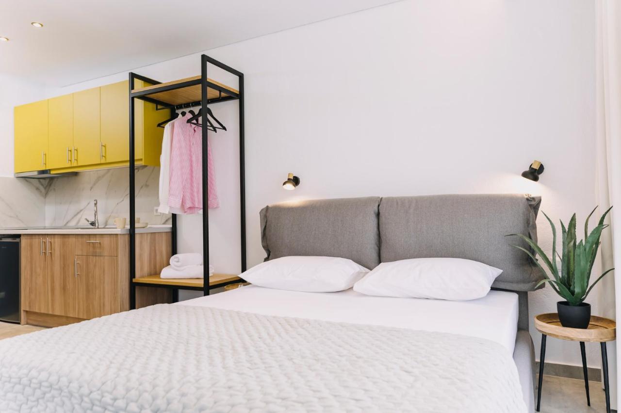 Blue Stone Luxury Suites 리메나리아 외부 사진