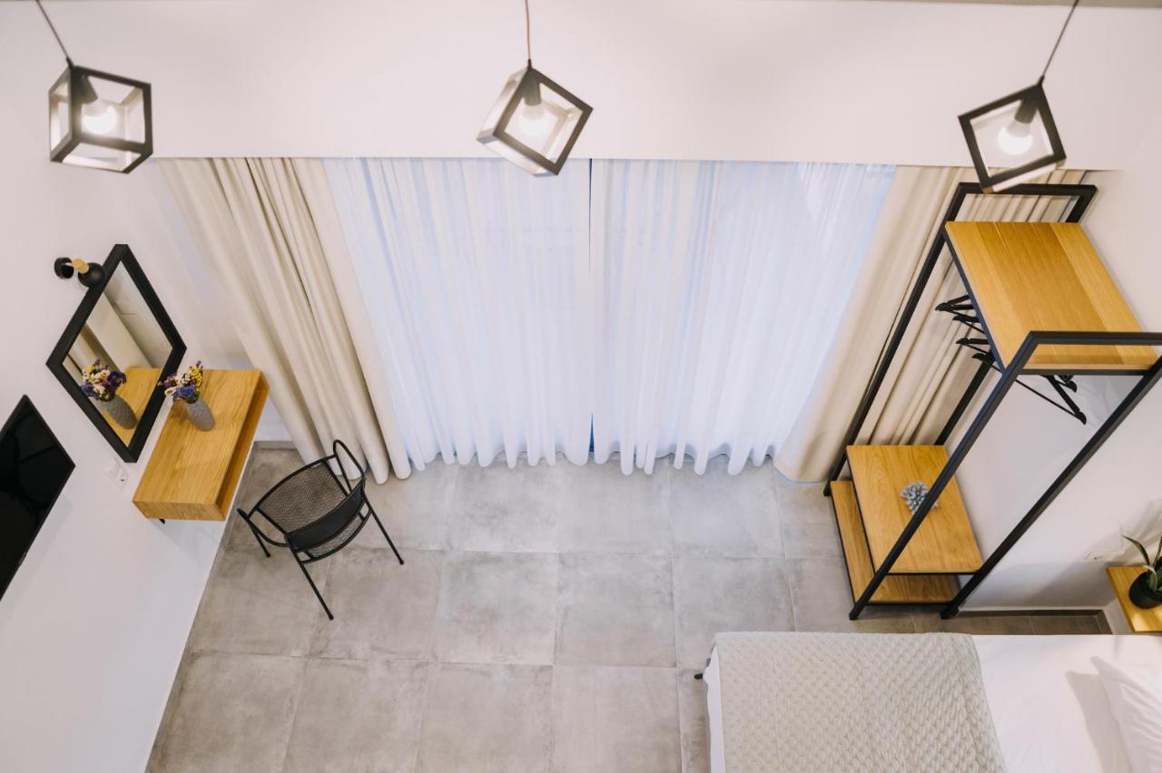 Blue Stone Luxury Suites 리메나리아 외부 사진