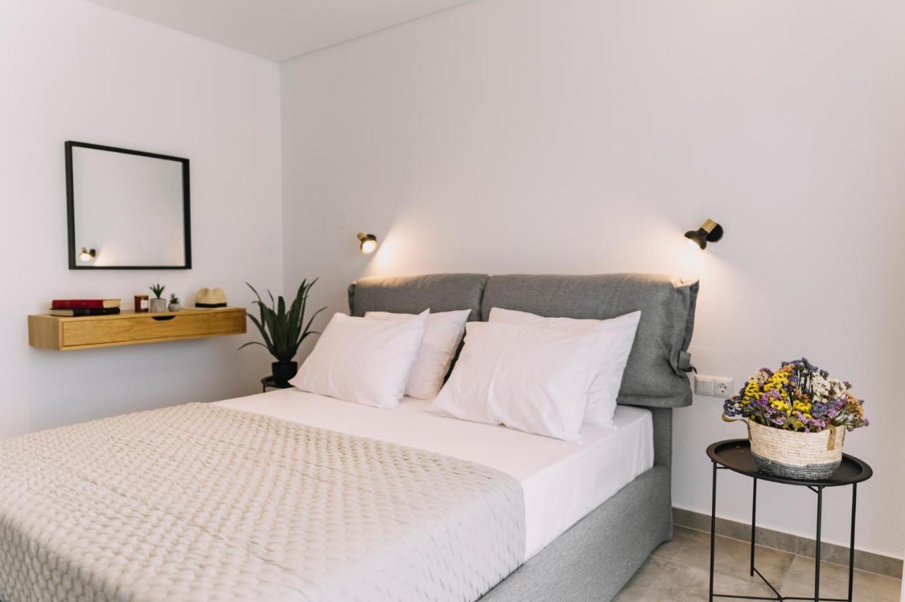 Blue Stone Luxury Suites 리메나리아 외부 사진