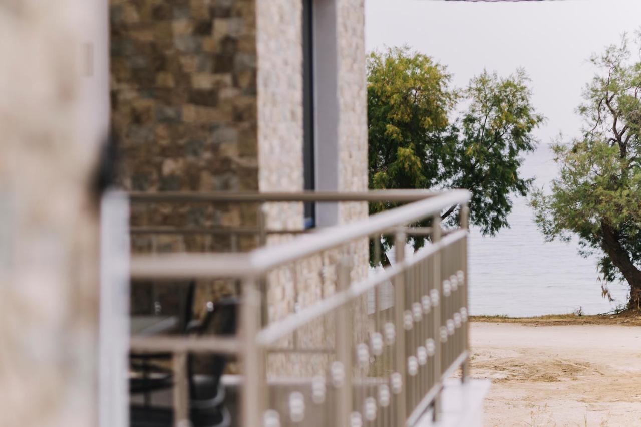 Blue Stone Luxury Suites 리메나리아 외부 사진