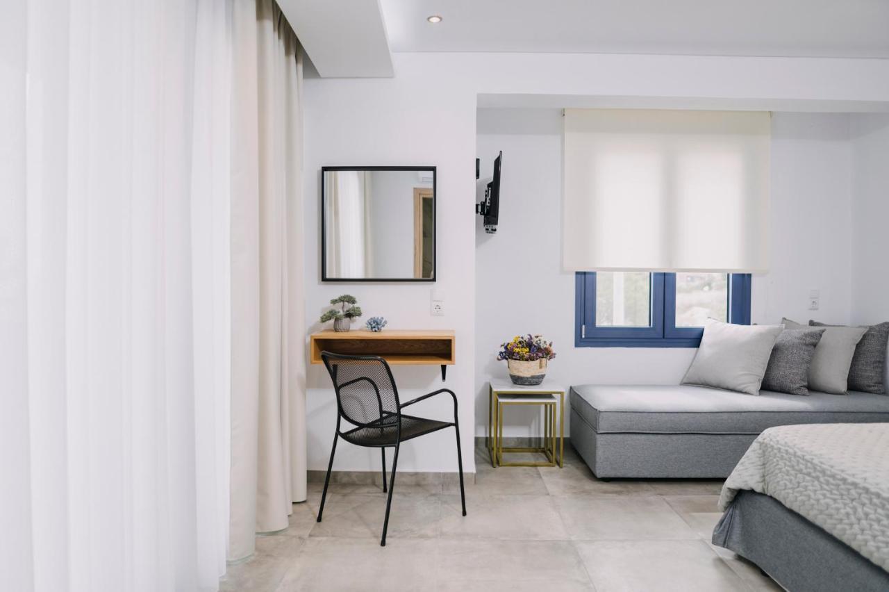 Blue Stone Luxury Suites 리메나리아 외부 사진