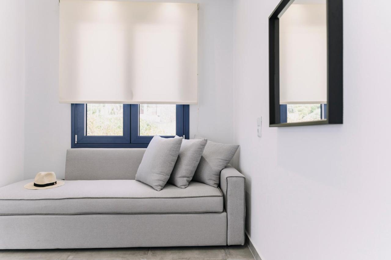 Blue Stone Luxury Suites 리메나리아 외부 사진