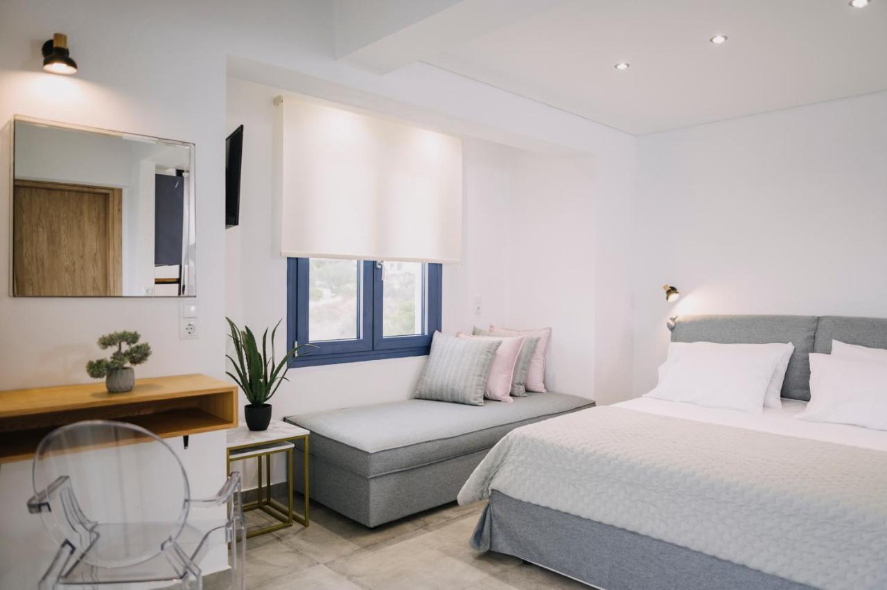 Blue Stone Luxury Suites 리메나리아 외부 사진